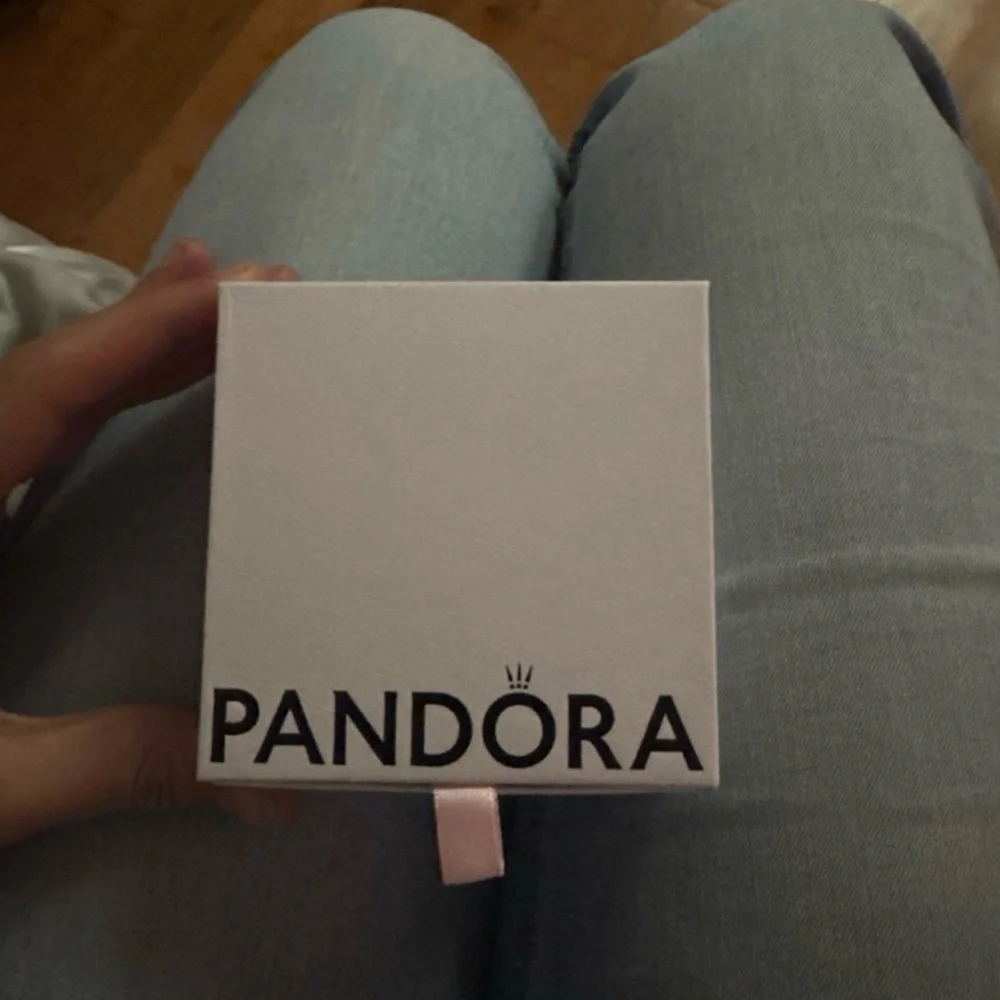 Pandora 

Sparkling Heart Halo Pendant Collier Necklace Sterling silver - Picture 2 of 6